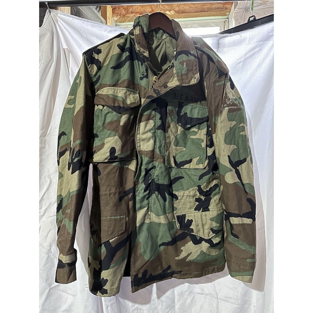 US ARMY WOODLAND CAMO M-65 FIELD JACKET SIZE SMALL REGULAR